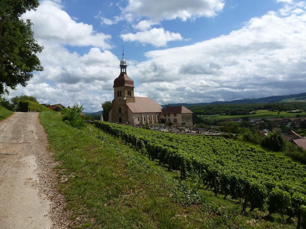 Clos De La Gourmandiere Bed & Breakfast Saint-Lothain Exterior photo